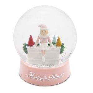 NIB. MARTHA STEWART Martha On The Mantel Pink Holiday Snow Globe